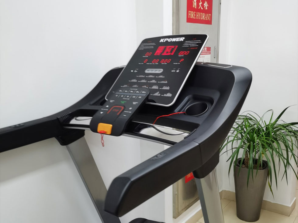 新闸路跑步机安装完成